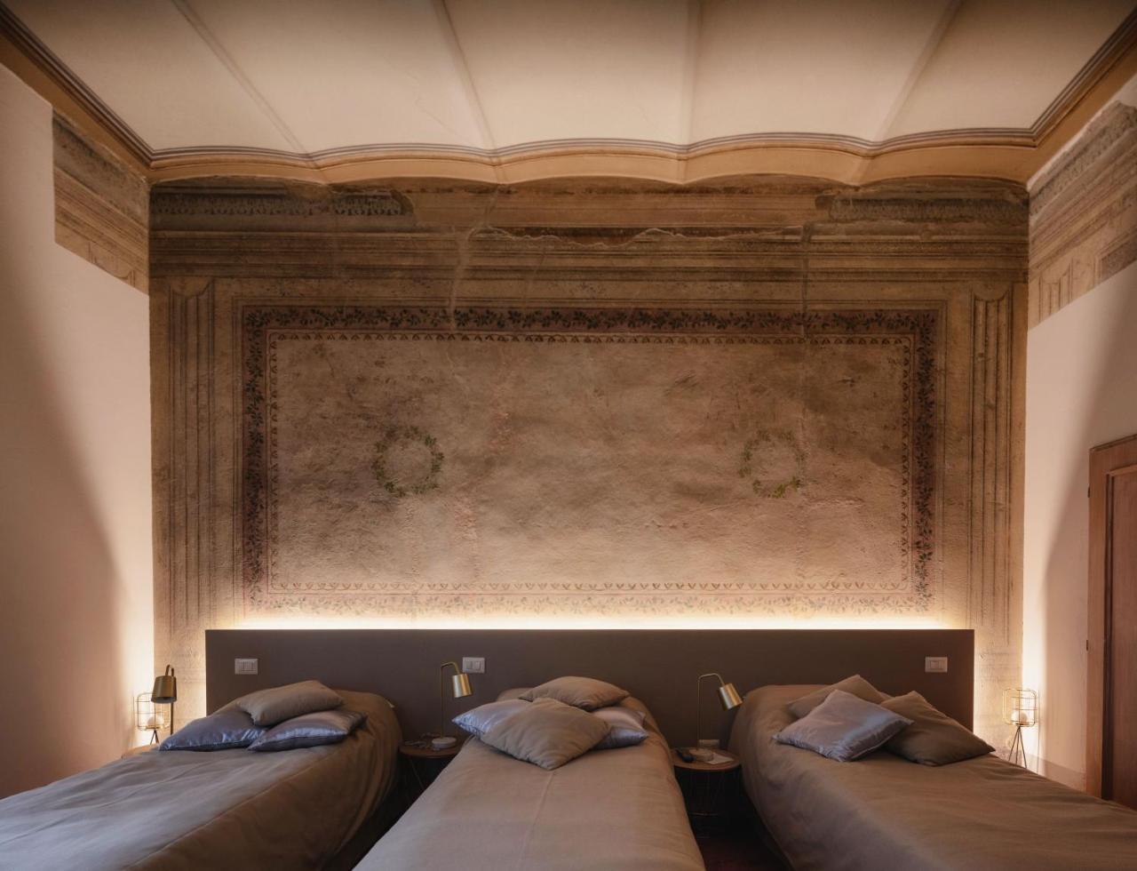Ca De Guelfi Residenza D'Epoca Bed & Breakfast อาเรซโซ ภายนอก รูปภาพ