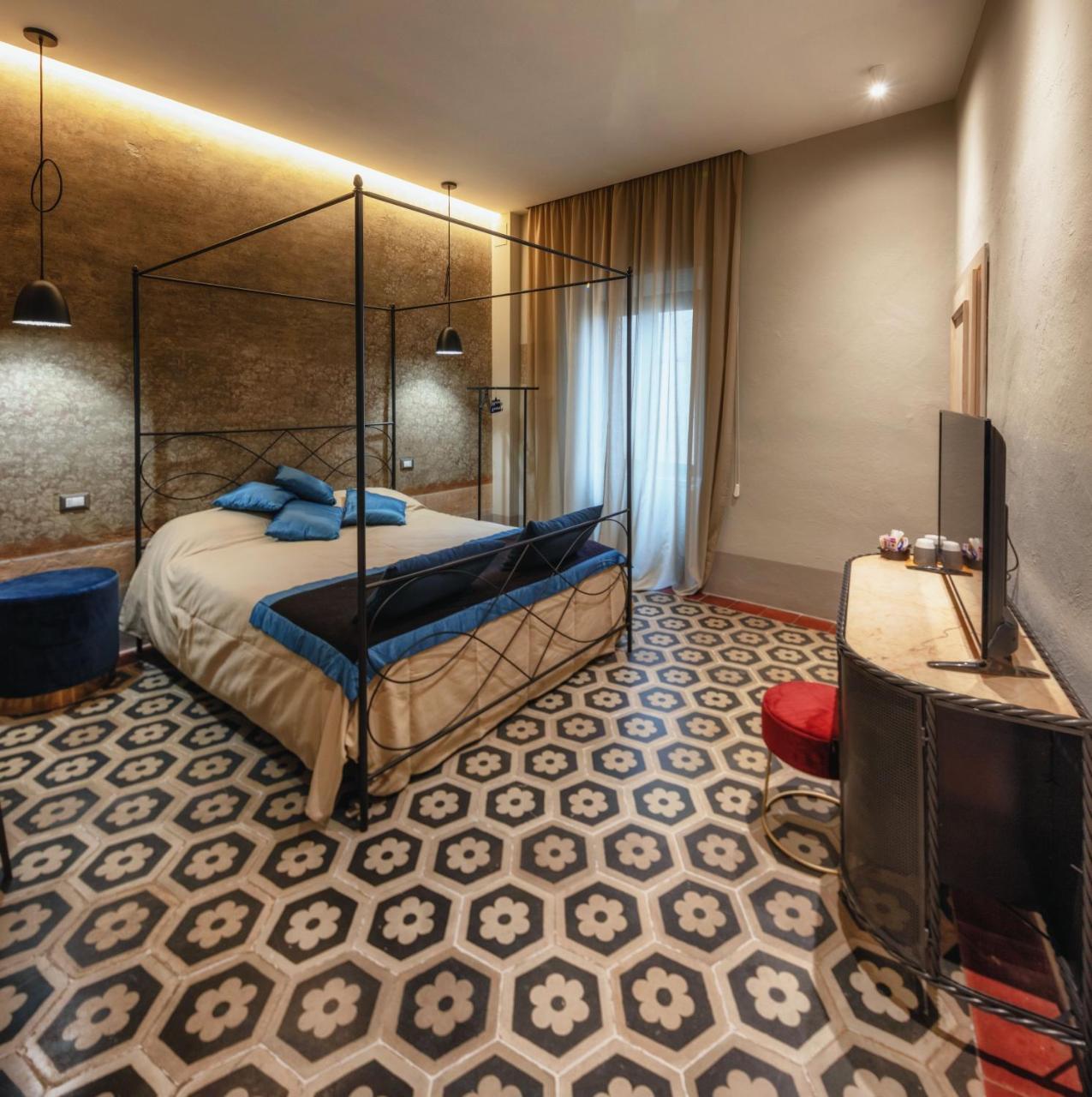 Ca De Guelfi Residenza D'Epoca Bed & Breakfast อาเรซโซ ภายนอก รูปภาพ